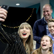 Ne boš verjela svojim očem: Princ William na koncertu Taylor Swift divje plesal in čisto navdušil (VIDEO)