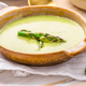 Najboljši recept za kremno špargljevo juho, katero boš zagotovo pripravila več kot enkrat