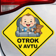 Policist posvaril, zakaj na avtu ne bi smeli uporabljati nalepke "Otrok v avtu"