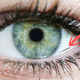 Kam grejo trepalnice, ki izginejo v vašem očesu?