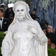 Met Gala 2026: to je 5 najbolj šokantnih videzov, zaradi katerih internet ne ve, ali naj ploska ali se zgrozi