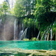 Ta hrvaški naravni biser leži daleč od obale, a poleti navduši bolj kot marsikatera plaža