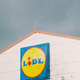 Kupke so obsedene: Lidl ima novo kolekcijo gospodinjskih aparatov, ki sumljivo spominjajo na veliko dražjo znamko, cene pa se začnejo že pri 8,99 evra