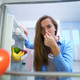 Preprost trik, kako se znebiti neprijetnega vonja v hladilniku