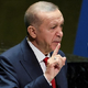 Erdogan napovedal krepitev napadov na Kurde in obsodil dogajanje na Bližnjem vzhodu