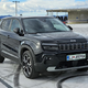 Jeep avenger BEV summit: Šminker, ki zna obuti tudi gojzarje