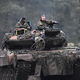 Nemški obrambni minister na nenapovedanem obisku v Kijevu obljubil dodatne tanke