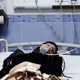 Nekdo zastruplja iranske šolarke