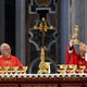 Papež na enega vodilnih položajev v Vatikanu imenoval argentinskega nadškofa