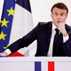 Macron napovedal vrsto ukrepov v Franciji in več vojaške pomoči Kijevu