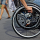 Zagovornik načela enakosti izpostavlja disktriminatorno obravnavo ljudi z invalidnostmi
