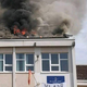 #video Črnogorski šolarji na zadnji dan pouka zažgali streho šole