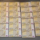 Unovčila štiri ponarejene 200-evrske bankovce, dodatnih 45 so jima jih zaplenili