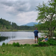 Avstrijska jezera: Piknik ob vodi in skakanje z lesenih pomolov