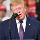 Trump zahteva izbris dveh kandidatov za senatorja z glasovnic na Aljaski