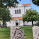V nekdaj največjem samostanu na svetu le še en menih