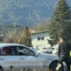 (VIDEO) Kako je avto pristal na tirih in zaprl pot vlaku Slovenskih železnic
