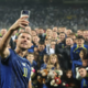 Edin Džeko je tudi po 152. tekmi ostal človek