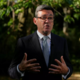 Burnham bi se pogovarjal o prostem gibanju delavcev med Britanijo in EU