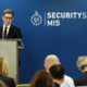 Britanski šef MI5 z resnim opozorilom: Teroristi bodo kmalu prišli do biološkega orožja