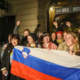 "Vladna stran ni več favorit pri referendumu o interventnem zakonu"