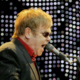 Elton John praznuje 79 let, a je zaradi bolezni skoraj slep