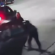 Posnetek filmske akcije: policisti v zadnjem trenutku preprečili oborožen rop