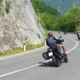 Pregledi državnih cest razkrili številne poškodbe vozišč in slabo signalizacijo za motoriste