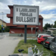 Odkrili ozadje plakata “V Ljubljano prihaja Bullshit". Tukaj je uradna razlaga.