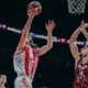 Košarkar Crvene zvezde Nikola Kalinić s pestmi nad Slovenca