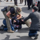 (VIDEO) Spopadi med protestniki in agenti ICE: barikade pred centrom za pridržanje
