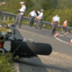 Motorist ob trku umrl, sopotnica v kritičnem stanju