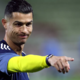 Cristiano Ronaldo diha za ovratnik Lionelu Messiju