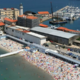 Le nekaj kilometrov iz Slovenije: legendarna plaža, kjer zid ločuje moške in ženske