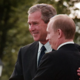 Kaj sta se pred 25 leti pogovarjala Bush in Putin