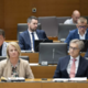 Težka odločitev najzvestejše opozicije
