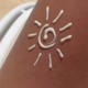 »Sončni tatuji«: nevarni poletni trend na tiktoku se širi po Evropi