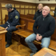Polil “prijatelja” in ga zažgal: tožilstvo zahteva tri leta zapora