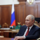 Forbes: Putin izgublja nadzor nad vojsko in ljudstvom. Dnevi so mu šteti