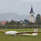 Nesreča v Lescah: Pri vzletu jadralnega letala poškodovan 57-letni pilot