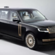 Za ta range rover je odštel milijon funtov, poglejte, kaj skriva v prtljažniku
