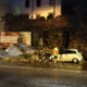 MINUTE GROZE V TRSTU: Zrušen zid pokopal vozila, mesto ohromilo neurje (FOTO, VIDEO)