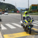 Trčenje avtomobila in motorja se je končalo s hudimi poškodbami motorista