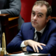 Kaj se dogaja v administraciji premierja?