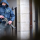 V jacuzziju vile našli mrtva zakonca: bila sta gola, na truplih sledi vbodov