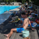 Gneča na kopališčih, prodajalci ledu in klimatskih naprav pa podirajo rekorde