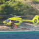 (VIDEO) Drama na Hvaru: Reševalni helikopter moral pristati tik ob skalni steni