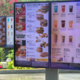 McDonald’s uvaja umetno inteligenco za določanje cen: kupci ogorčeni