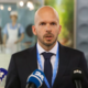 Prvi mož UKC Ljubljana pred novinarje s tremi P-ji in brez odgovorov