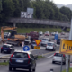 Na ljubljanski severni obvoznici zaradi nesreče promet poteka po enem pasu